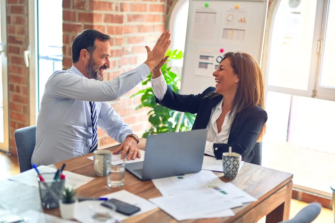 SMC consultants helping a business stay compliant